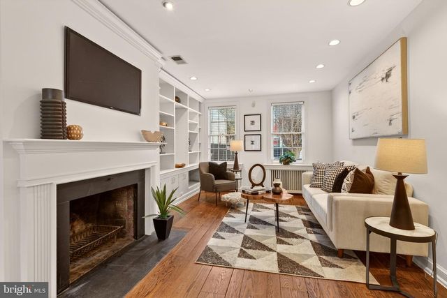 1610 33RD ST NW, Washington, DC 20007