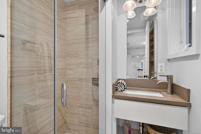 1610 33RD ST NW, Washington, DC 20007