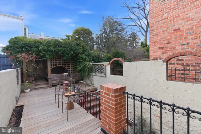 1610 33RD ST NW, Washington, DC 20007