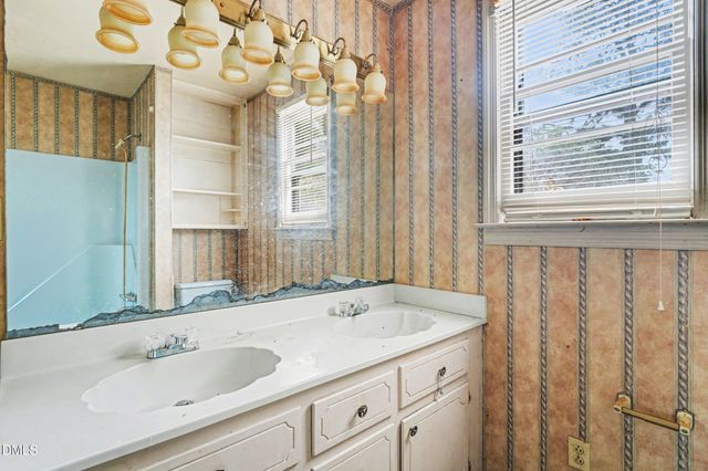 906 E Green Street, Franklinton, NC 27525