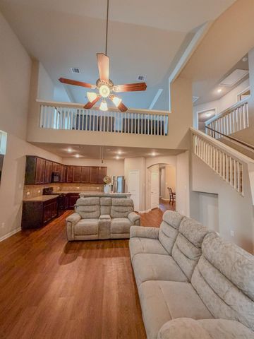 101 White Wing Lane, Sealy, TX 77474