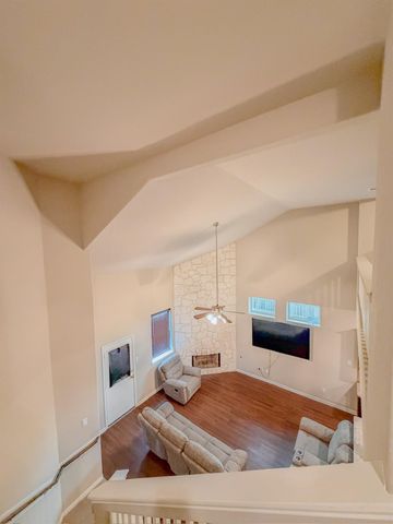 101 White Wing Lane, Sealy, TX 77474