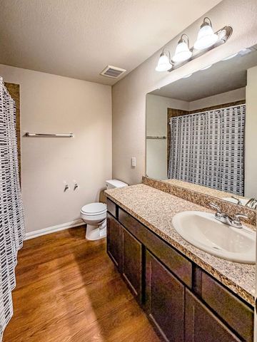 101 White Wing Lane, Sealy, TX 77474