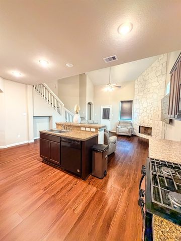 101 White Wing Lane, Sealy, TX 77474
