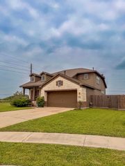 101 White Wing Lane, Sealy, TX 77474