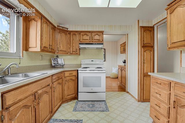 6820 Cliff Palace Court, Colorado Springs, CO 80911