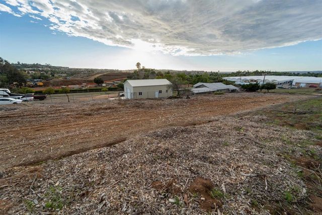 291 Osborne Street, Vista, CA 92084