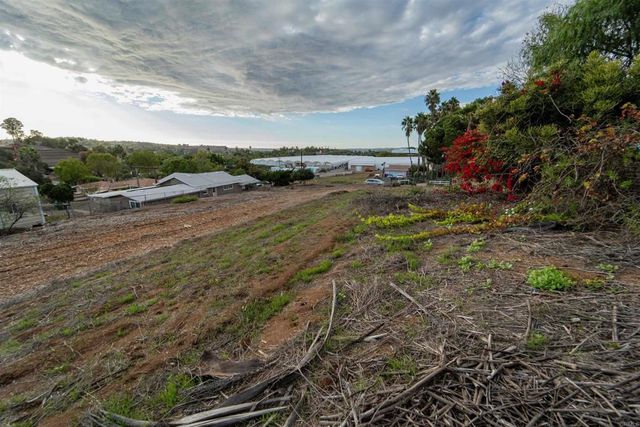 291 Osborne Street, Vista, CA 92084