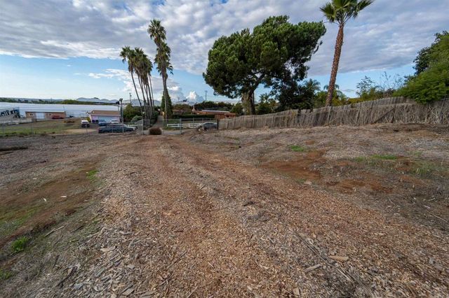 291 Osborne Street, Vista, CA 92084