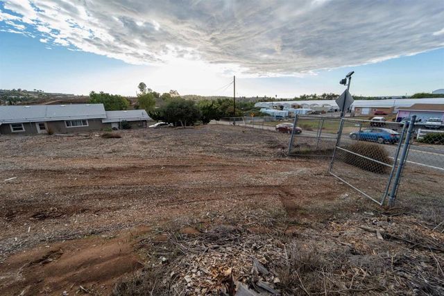 291 Osborne Street, Vista, CA 92084