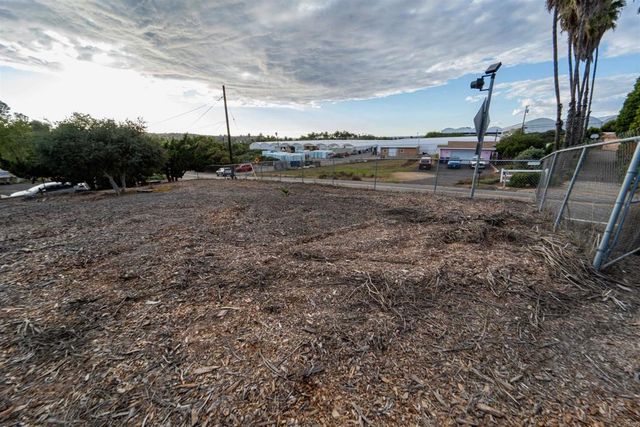 291 Osborne Street, Vista, CA 92084