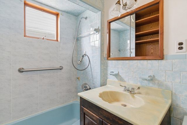 58-60 Orvis Rd, Arlington, MA 02474