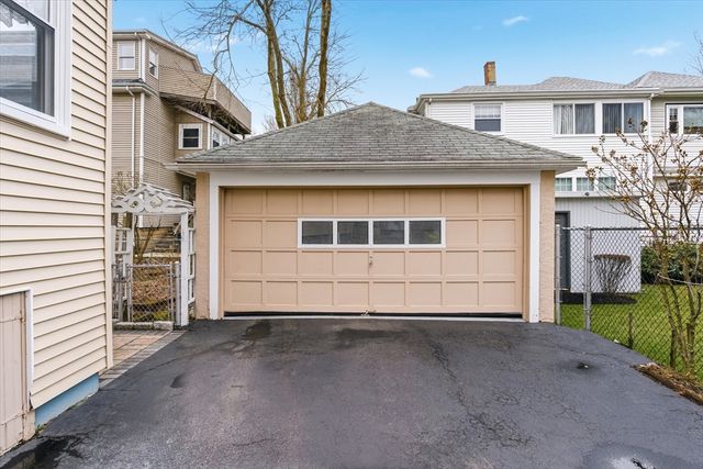 58-60 Orvis Rd, Arlington, MA 02474