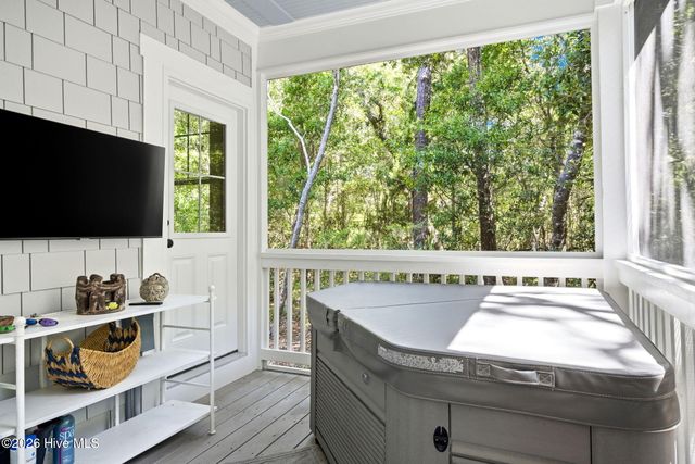 18 Three Flipper Trail, Southport, NC 28461
