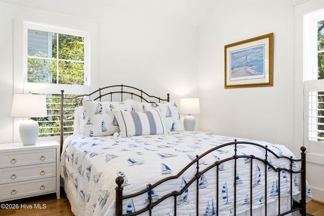 18 Three Flipper Trail, Southport, NC 28461