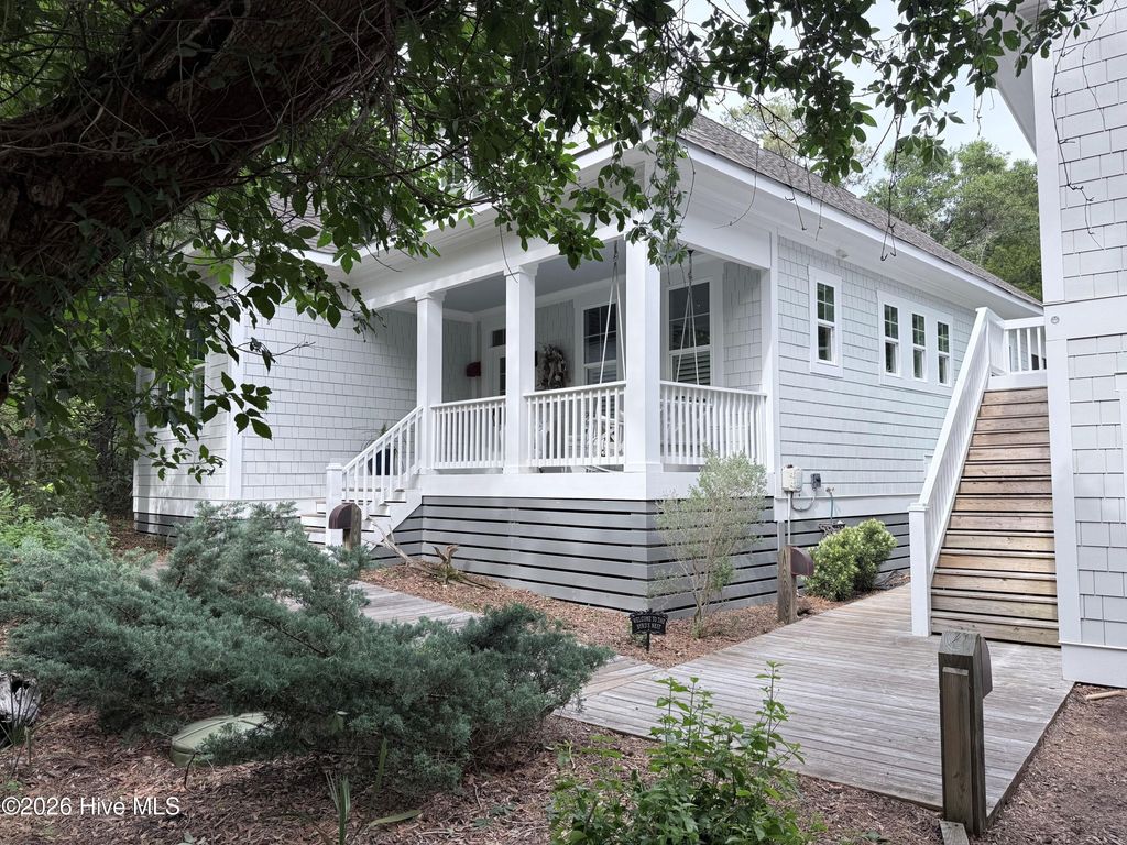 18 Three Flipper Trail, Southport, NC 28461