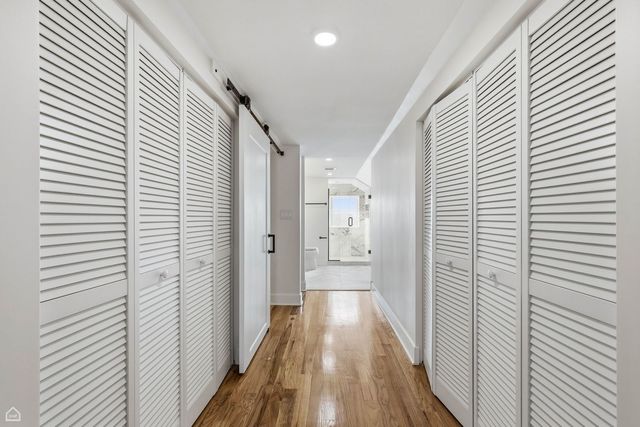 5525 W Berenice Avenue, Chicago, IL 60641