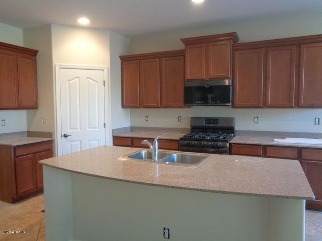 31111 N 136th Lane, Peoria, AZ 85383