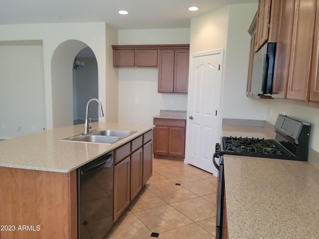 31111 N 136th Lane, Peoria, AZ 85383