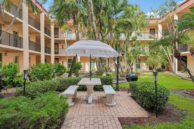 8911 BLIND PASS ROAD 104, St Petersburg, FL 33706