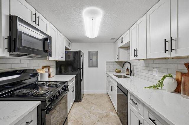 8911 BLIND PASS ROAD 104, St Petersburg, FL 33706