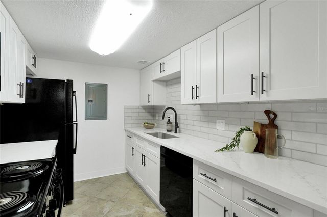 8911 BLIND PASS ROAD 104, St Petersburg, FL 33706