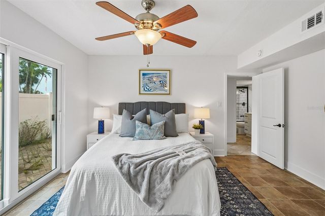 8911 BLIND PASS ROAD 104, St Petersburg, FL 33706