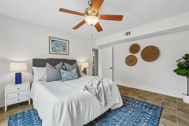 8911 BLIND PASS ROAD 104, St Petersburg, FL 33706