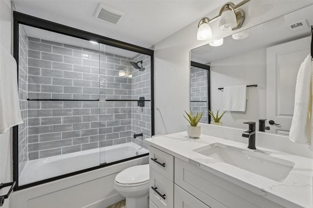 8911 BLIND PASS ROAD 104, St Petersburg, FL 33706