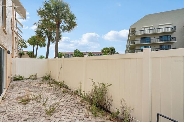 8911 BLIND PASS ROAD 104, St Petersburg, FL 33706