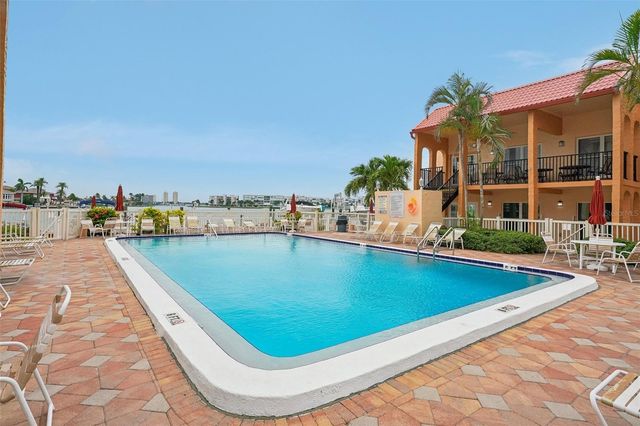 8911 BLIND PASS ROAD 104, St Petersburg, FL 33706