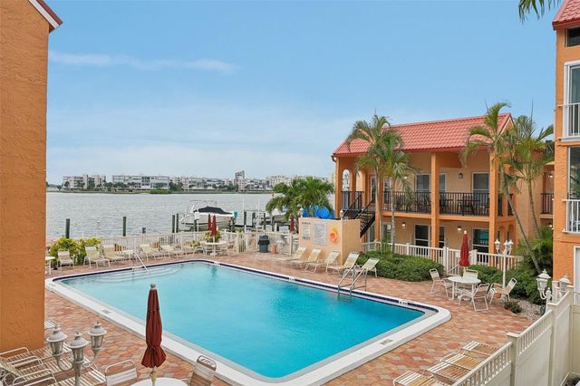 8911 BLIND PASS ROAD 104, St Petersburg, FL 33706