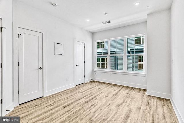 11236 BUNSEN ST, Reston, VA 20190