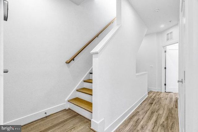 11236 BUNSEN ST, Reston, VA 20190