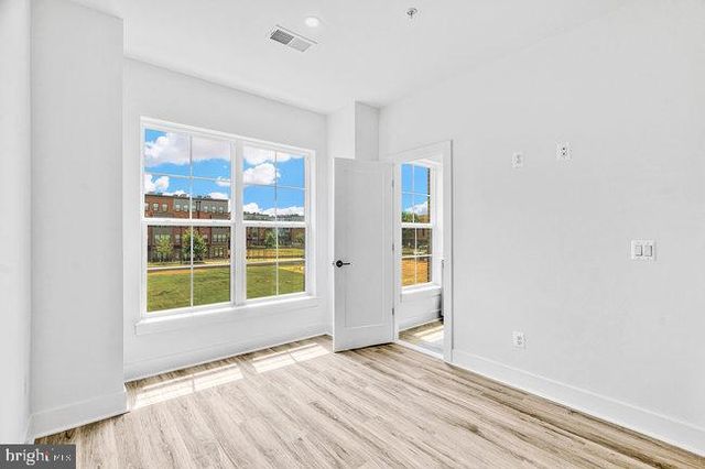 11236 BUNSEN ST, Reston, VA 20190