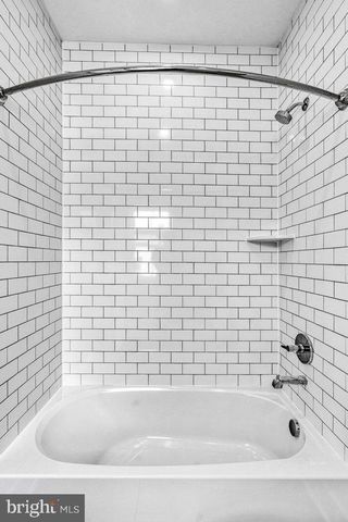 11236 BUNSEN ST, Reston, VA 20190