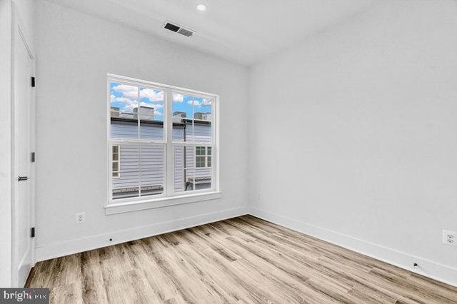 11236 BUNSEN ST, Reston, VA 20190