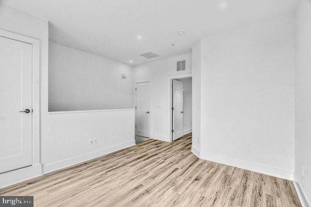 11236 BUNSEN ST, Reston, VA 20190