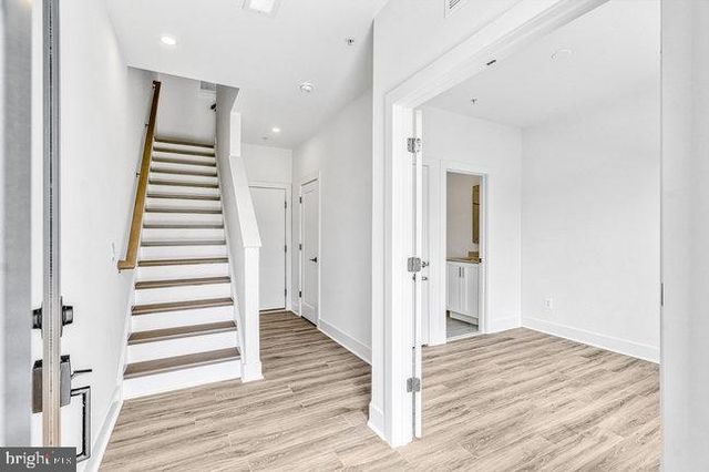 11236 BUNSEN ST, Reston, VA 20190