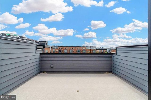 11236 BUNSEN ST, Reston, VA 20190