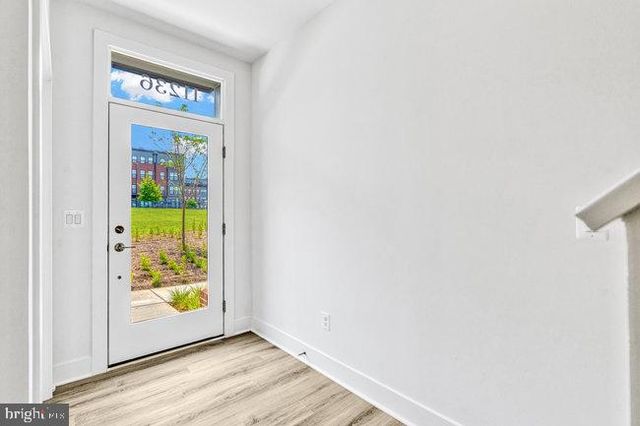 11236 BUNSEN ST, Reston, VA 20190