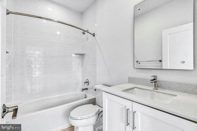11236 BUNSEN ST, Reston, VA 20190