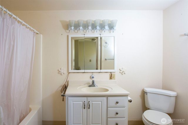 820 Guard Street, Friday Harbor, WA 98250