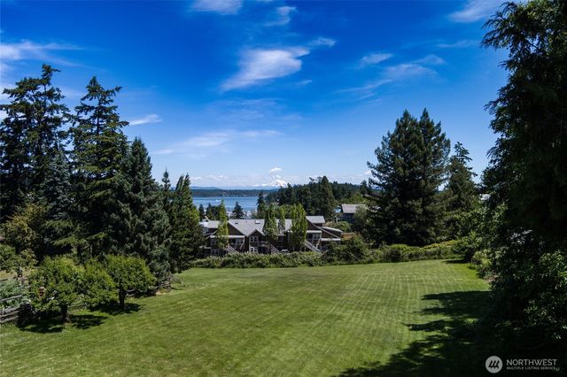 820 Guard Street, Friday Harbor, WA 98250
