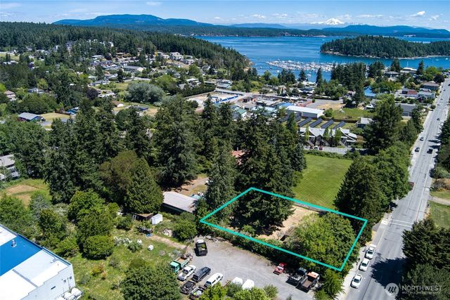 820 Guard Street, Friday Harbor, WA 98250