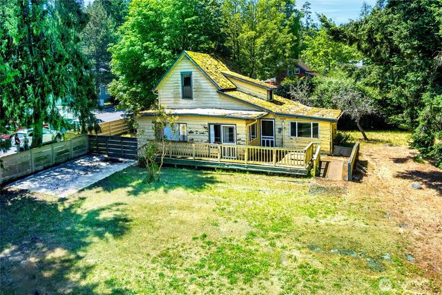 820 Guard Street, Friday Harbor, WA 98250