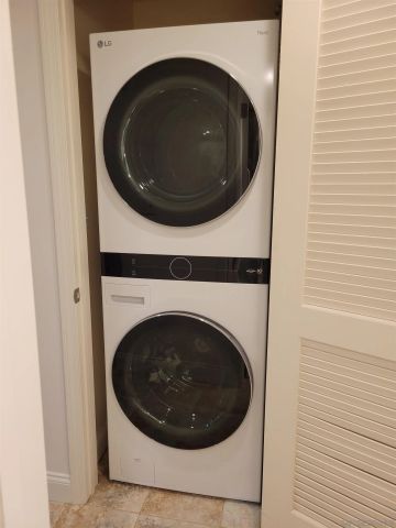 3890 Nobel 1504, San Diego, CA 92122