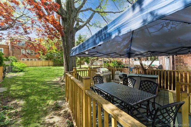 149-32 Union Turnpike 24-A, Briarwood, NY 11435