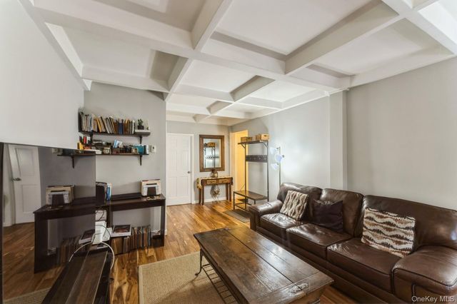 149-32 Union Turnpike 24-A, Briarwood, NY 11435