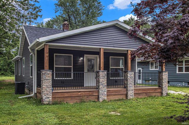 414 W Superior Street, Osceola, IN 46561